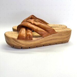 Korks Women’s Faithe  Wedge Sandals Size 10M Brown Wood Grain